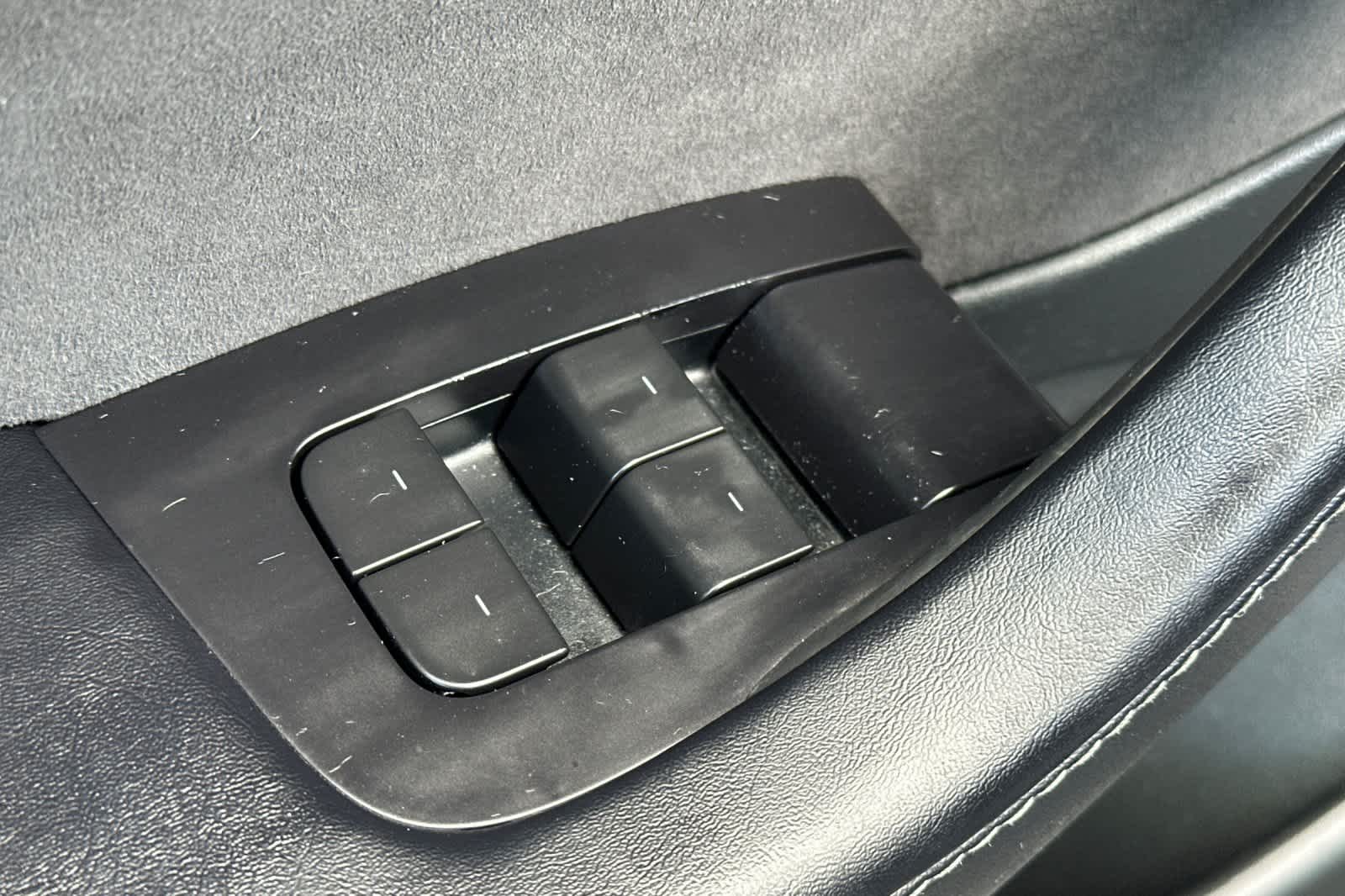 Thumbnail: 2022 Tesla Model 3 - 13