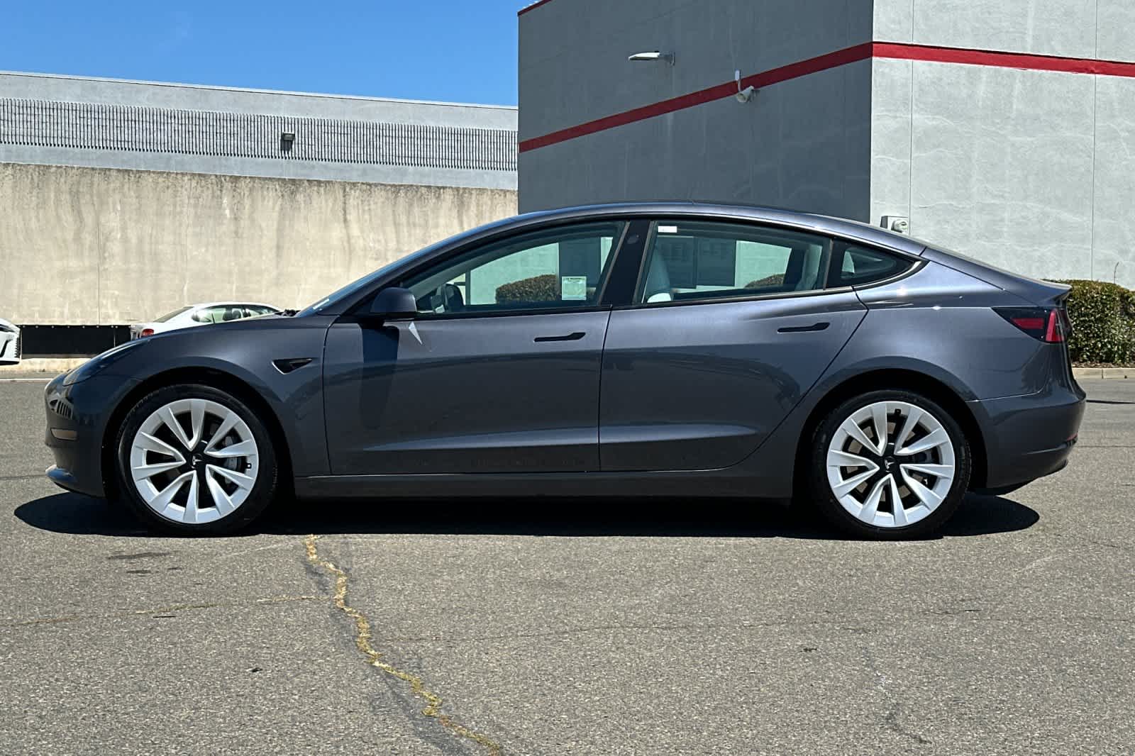 Thumbnail: 2023 Tesla Model 3 - 9