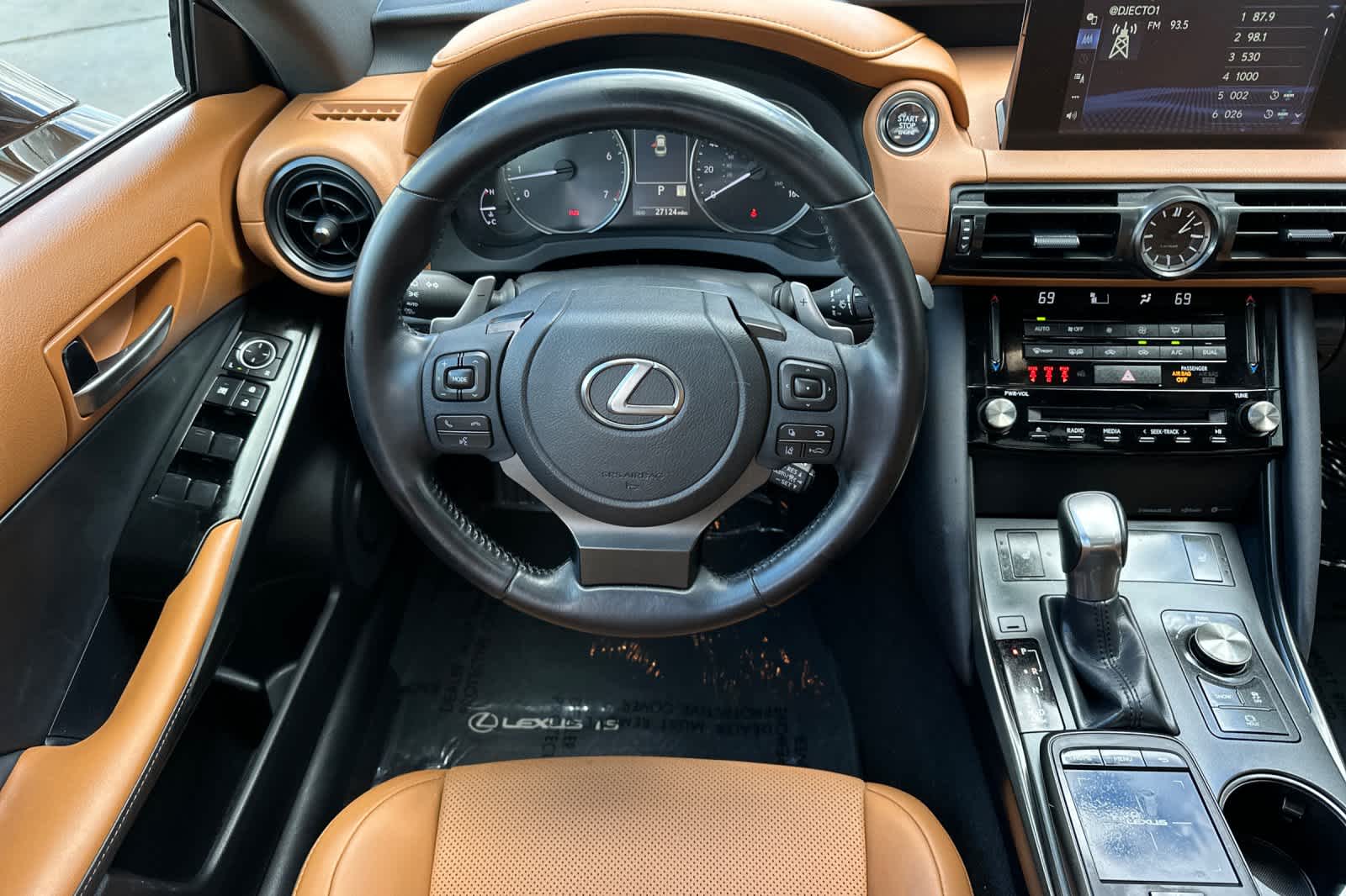 Thumbnail: 2024 Lexus IS - 15