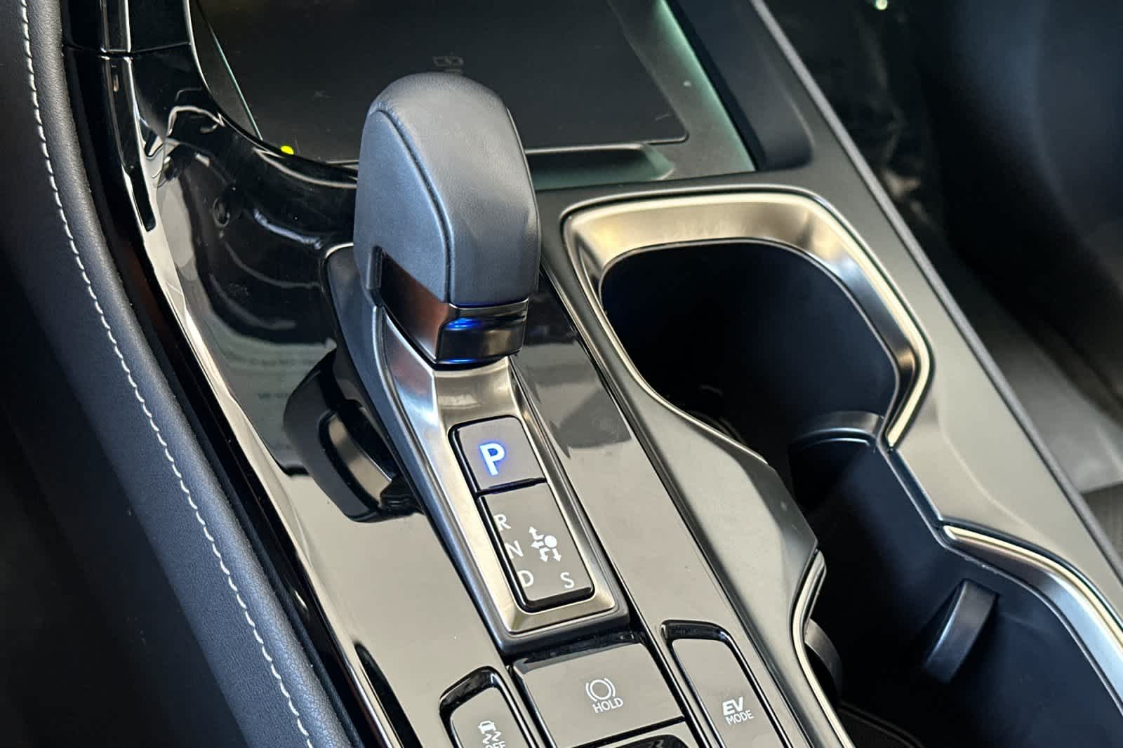 Thumbnail: 2025 Lexus NX - 23