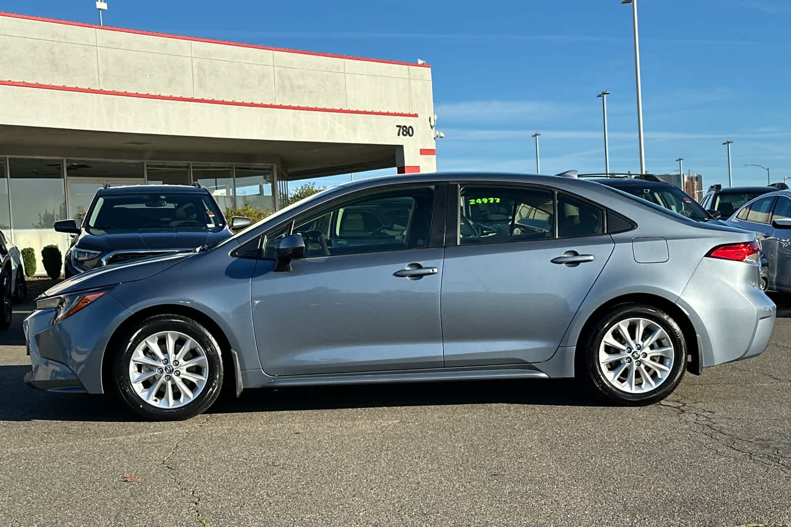 Thumbnail: 2022 Toyota Corolla - 9