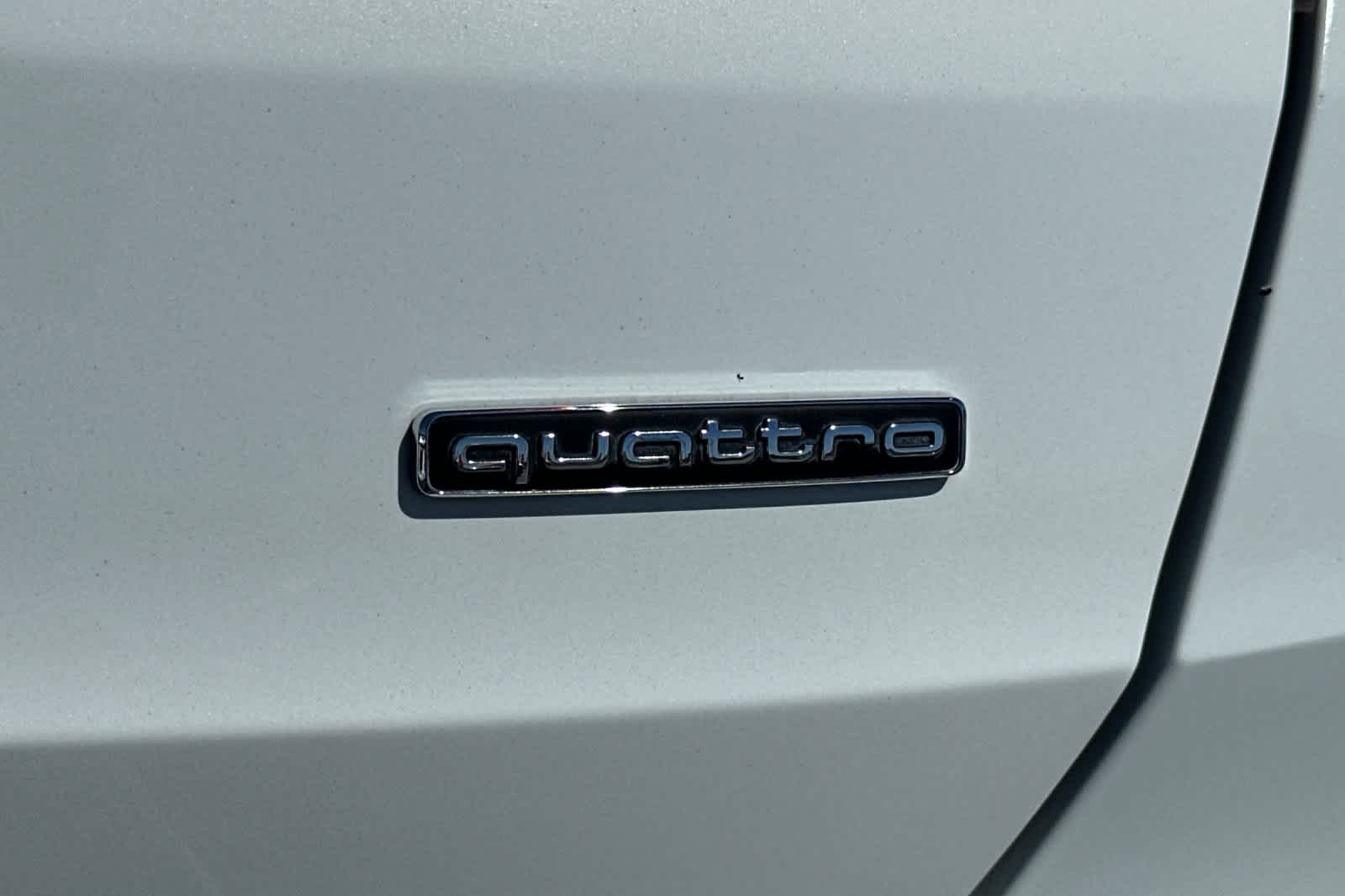 Thumbnail: 2020 Audi Q3 - 32