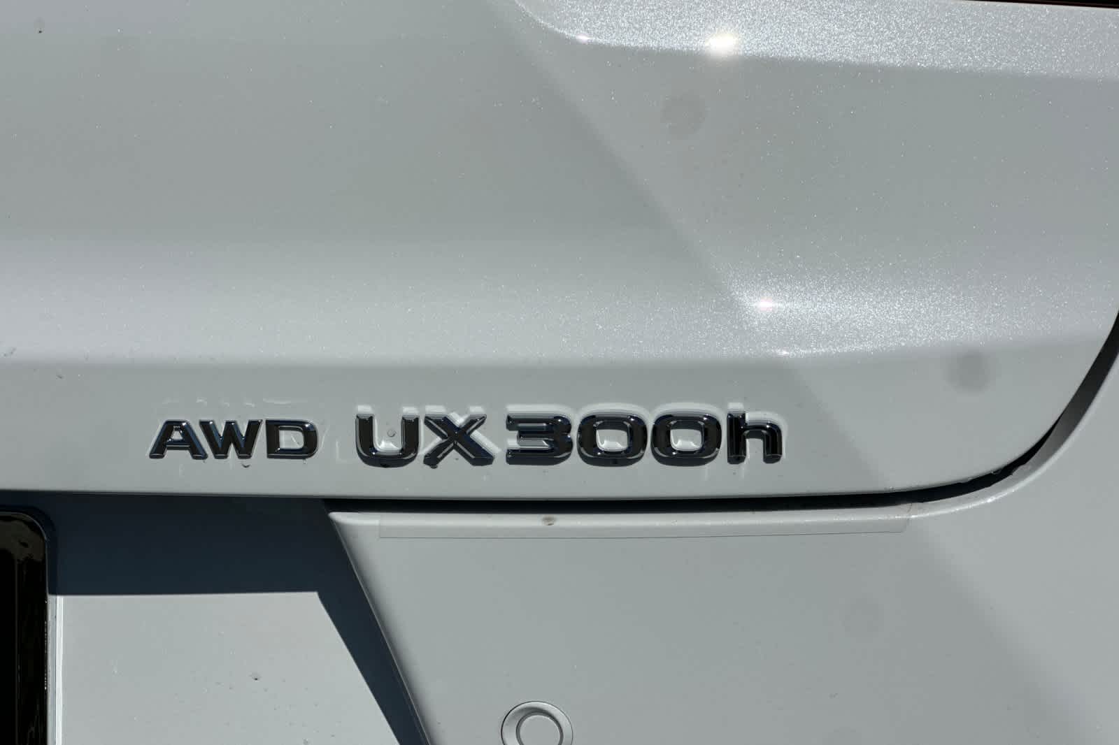 Thumbnail: 2026 Lexus UX - 32