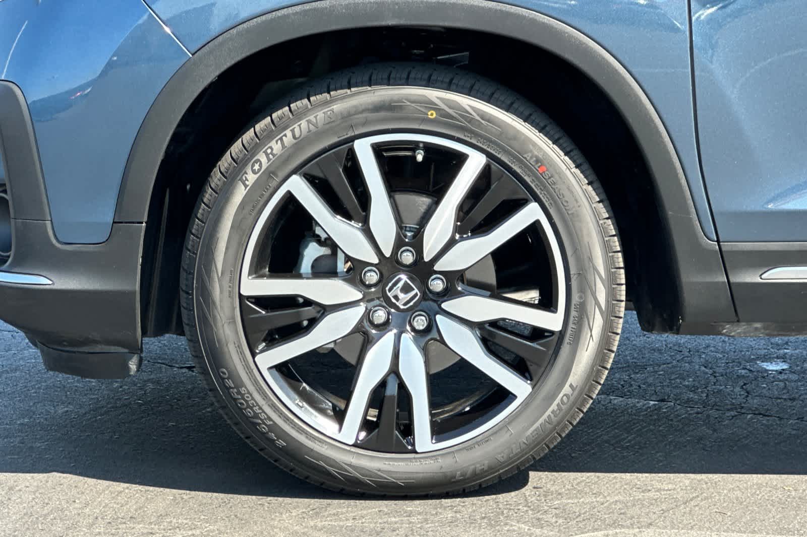 Thumbnail: 2019 Honda Pilot - 34