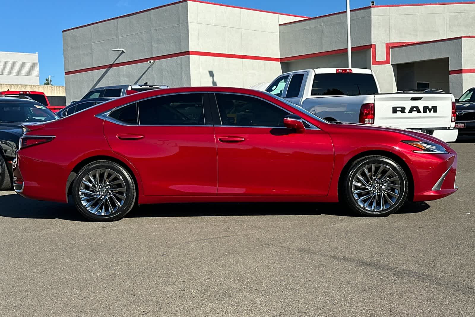 Thumbnail: 2025 Lexus ES - 6