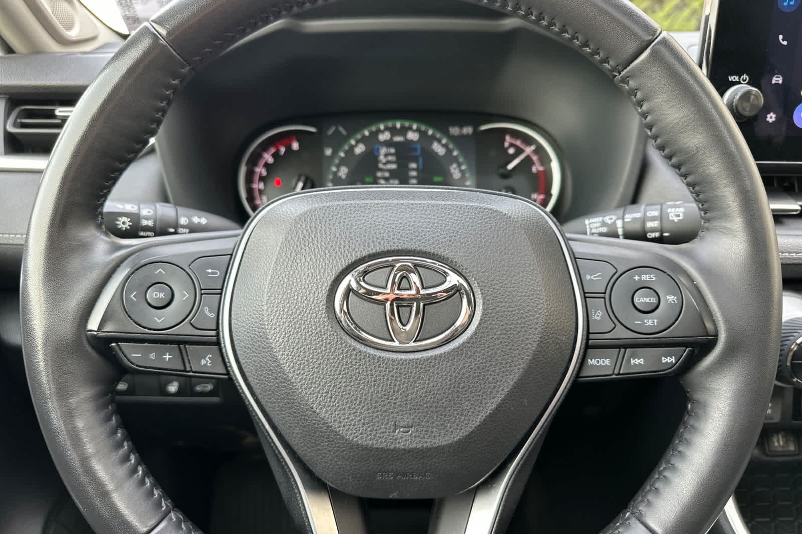 Thumbnail: 2023 Toyota RAV4 - 25