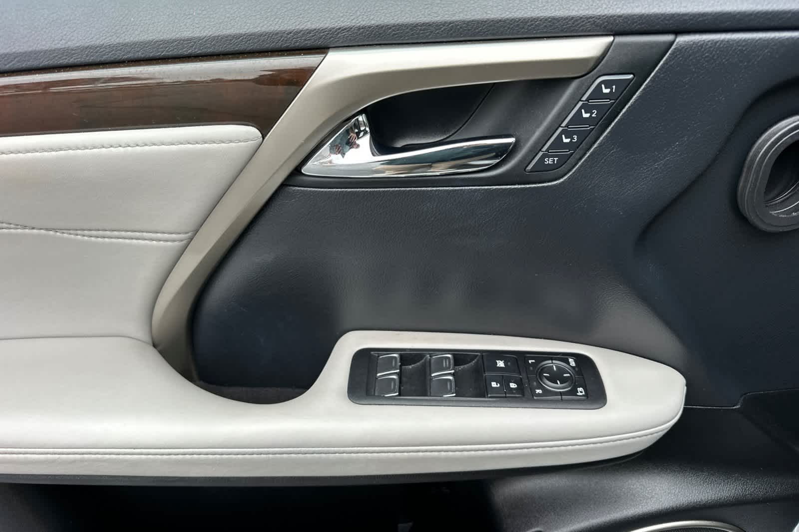 Thumbnail: 2019 Lexus RX - 12