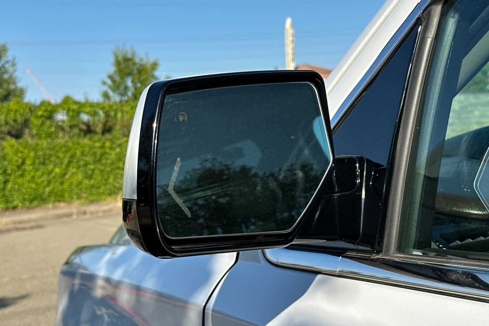Thumbnail: 2019 GMC Yukon - 20