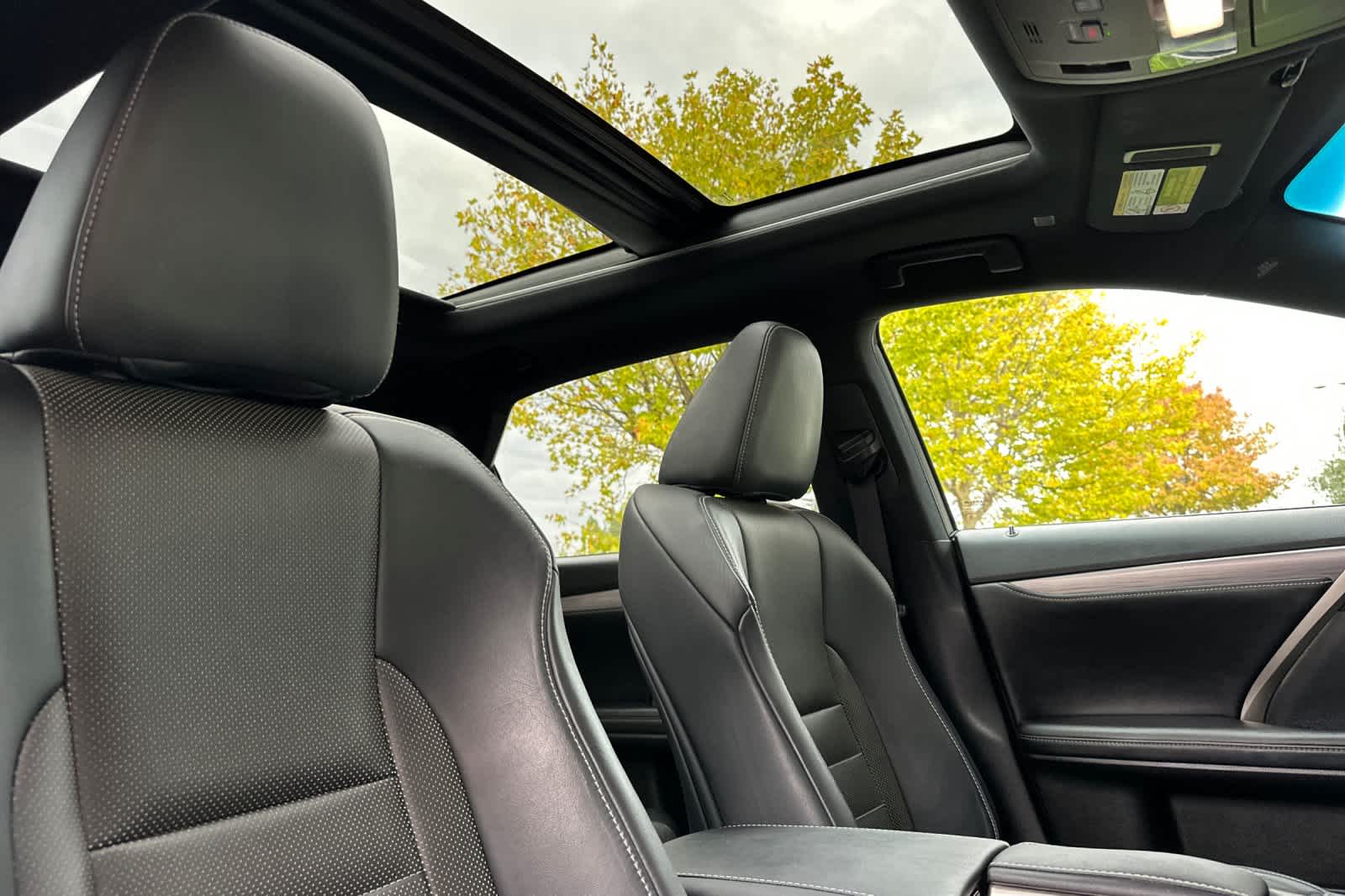 Thumbnail: 2018 Lexus RX - 18