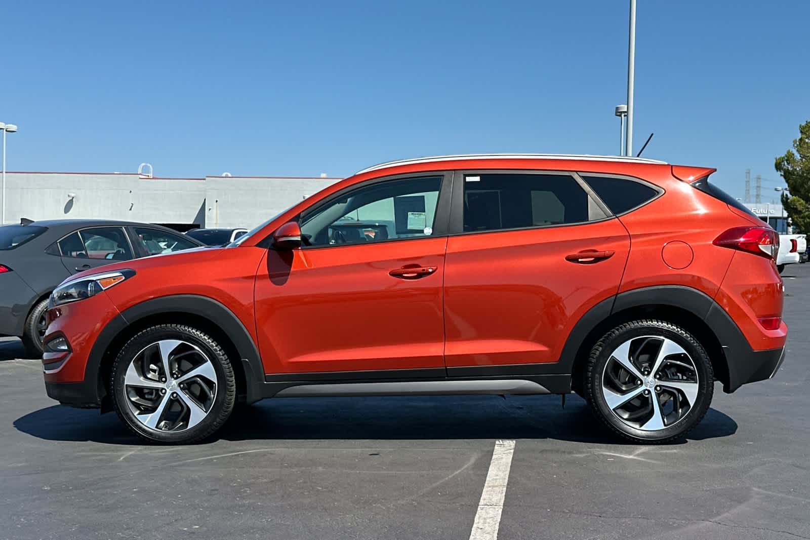 Thumbnail: 2016 Hyundai Tucson - 9
