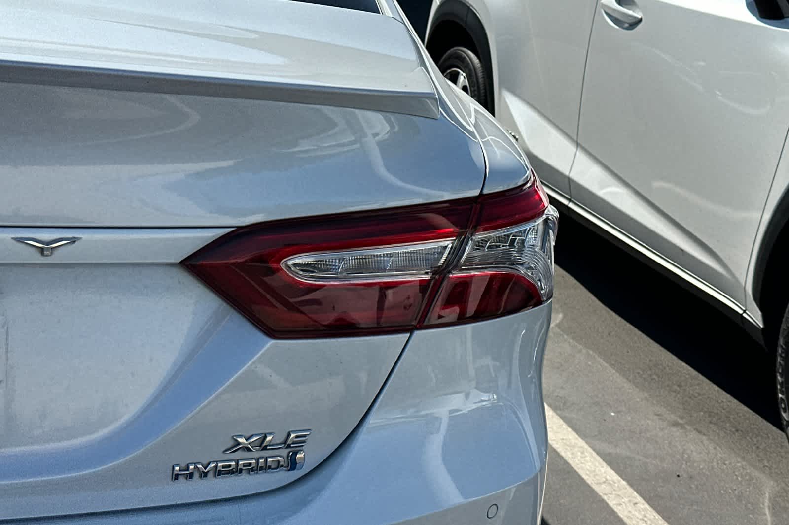 2018 Toyota Camry XLE 17