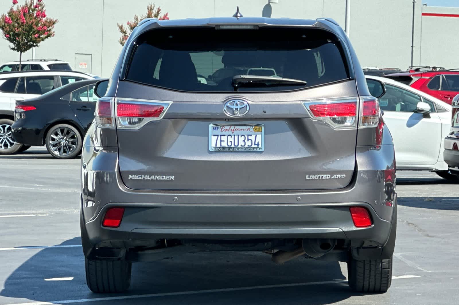 Thumbnail: 2014 Toyota Highlander - 8