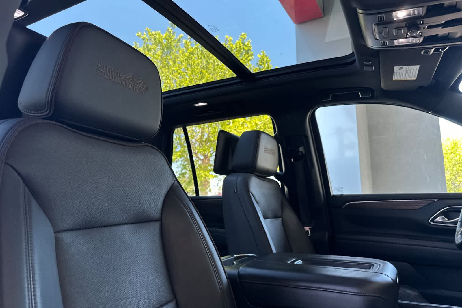 Thumbnail: 2024 Chevrolet Tahoe - 18