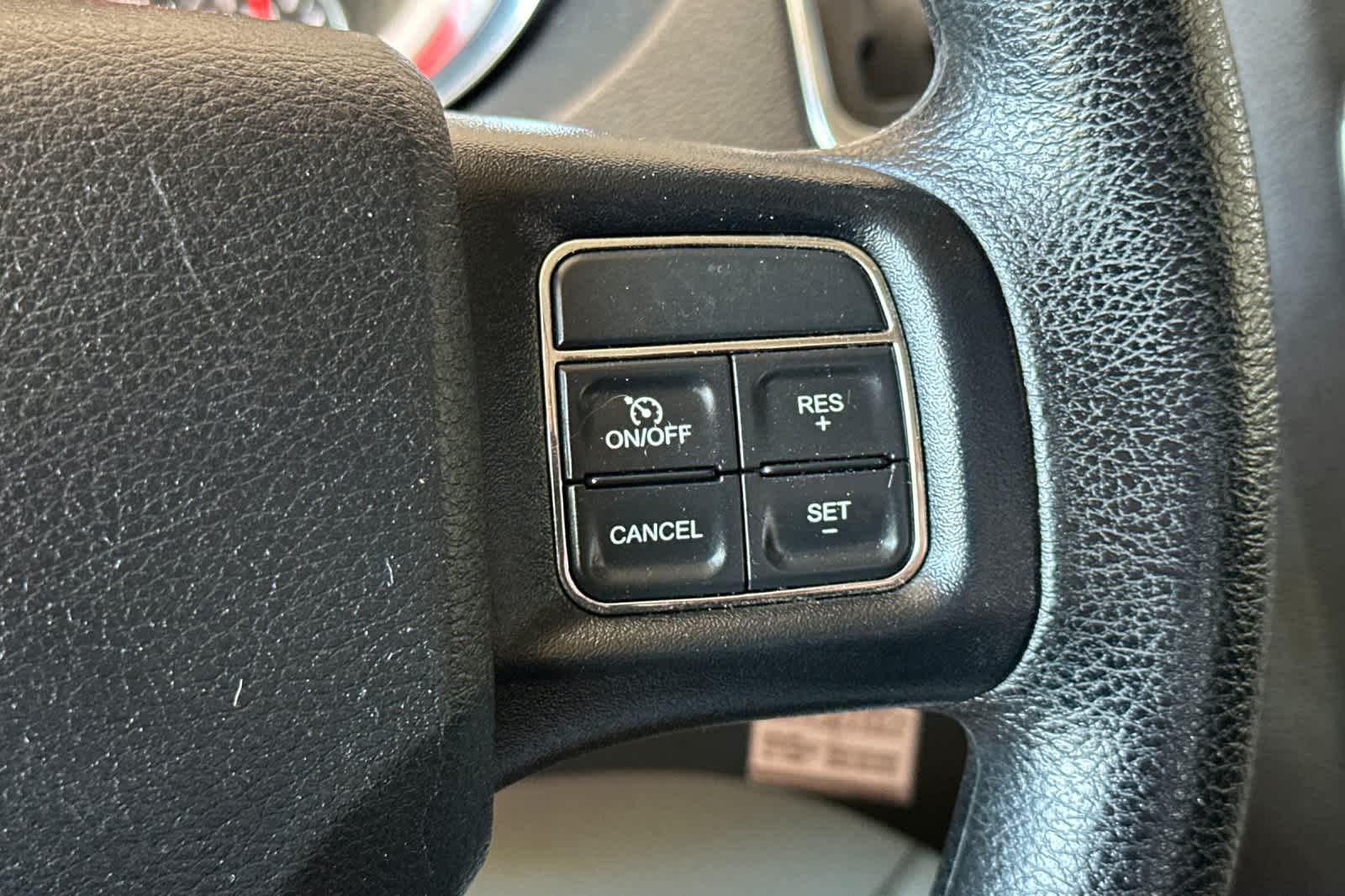 Thumbnail: 2018 Dodge Grand Caravan - 26