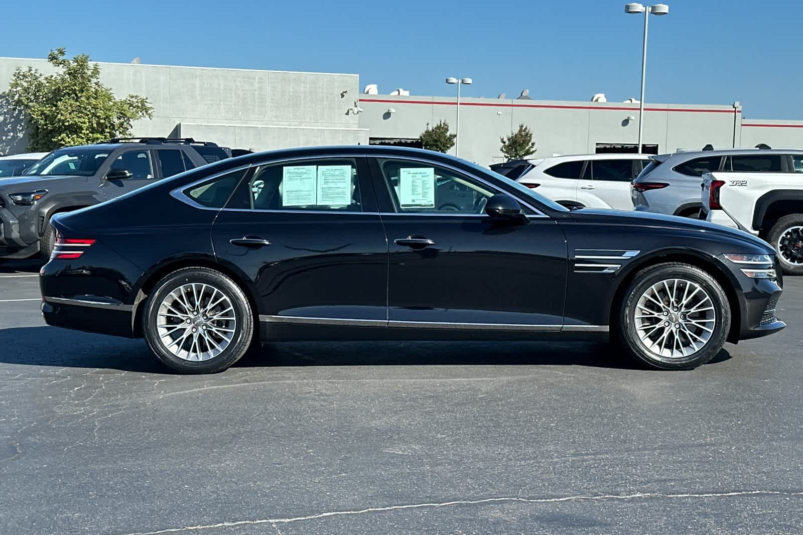 Thumbnail: 2021 Genesis G80 - 6