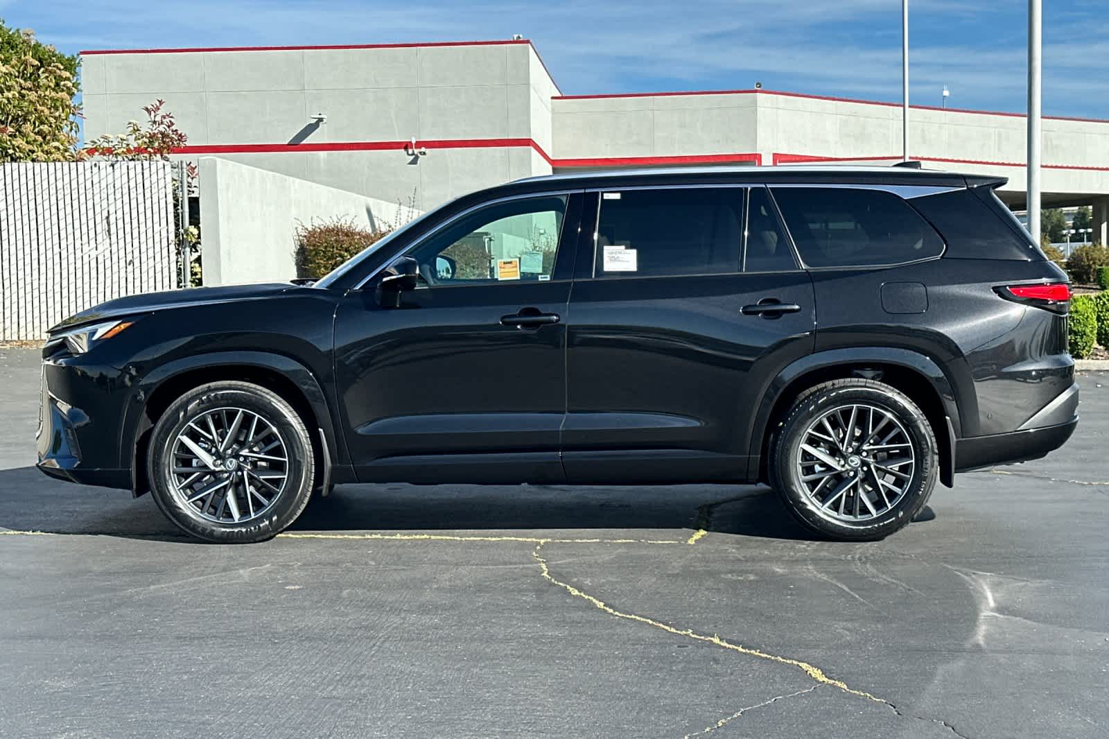 Thumbnail: 2026 Lexus TX - 9