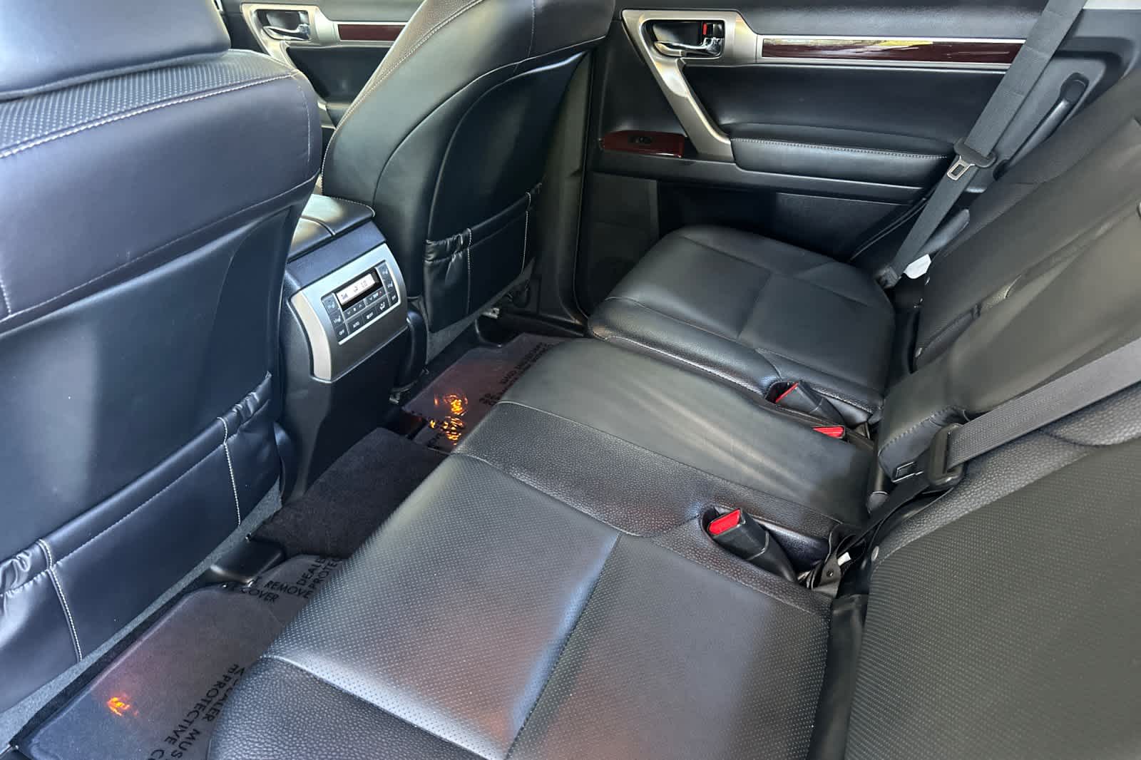 Thumbnail: 2015 Lexus GX - 4