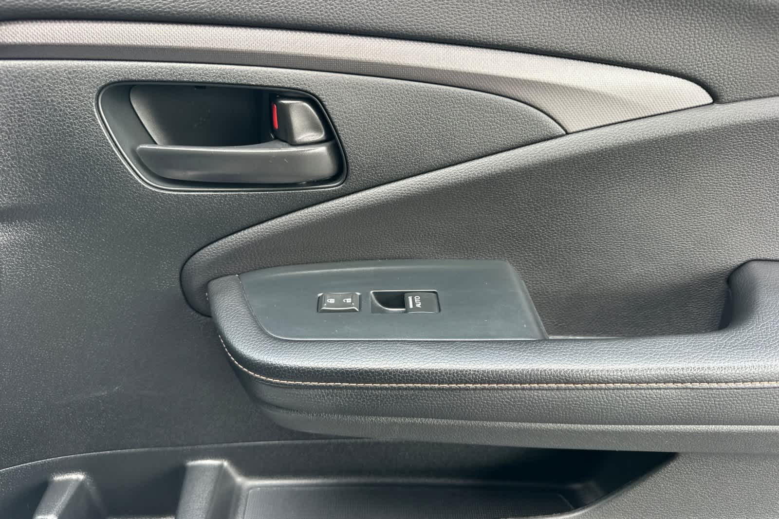 Thumbnail: 2023 Honda Passport - 19