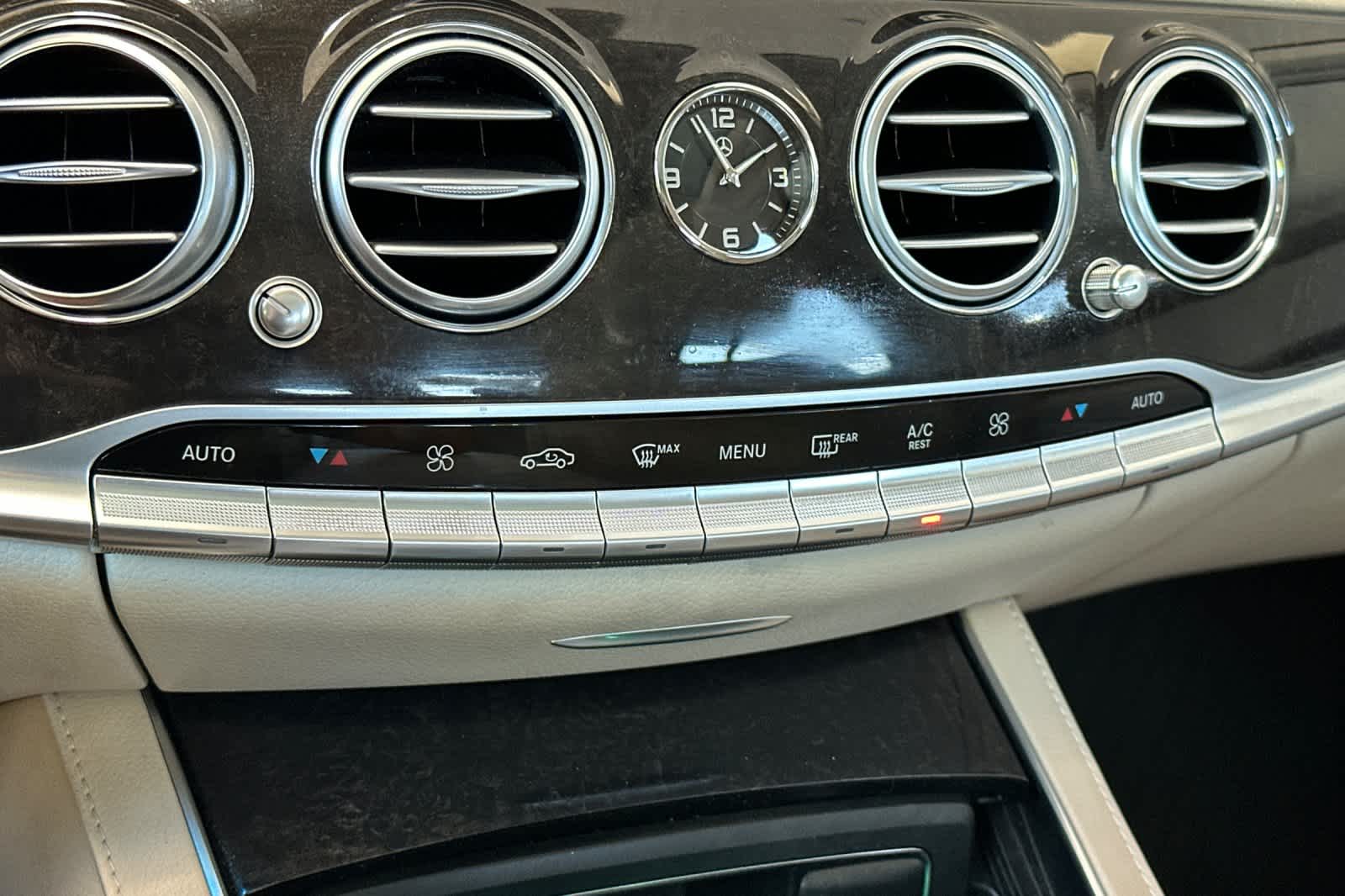 Thumbnail: 2018 Mercedes-Benz S-Class - 23