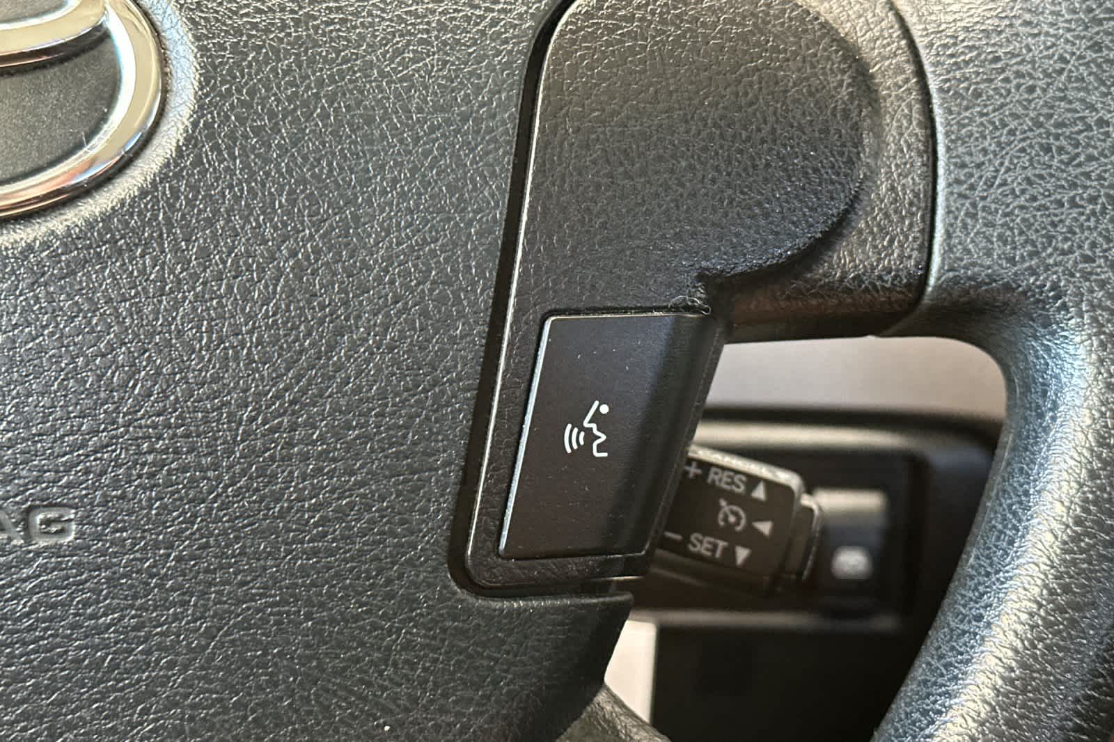 2012 Toyota Tundra  24