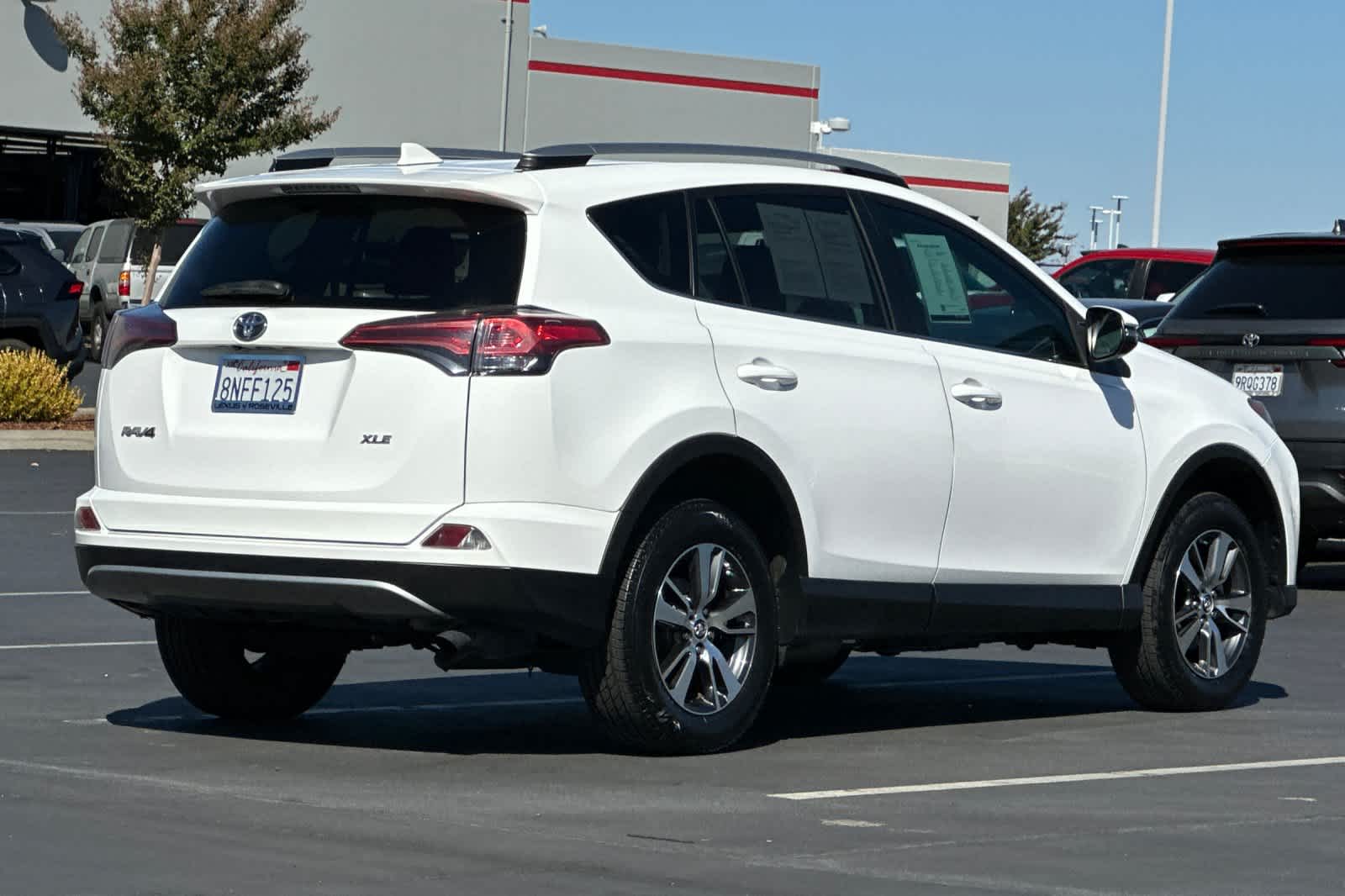 Thumbnail: 2018 Toyota RAV4 - 2