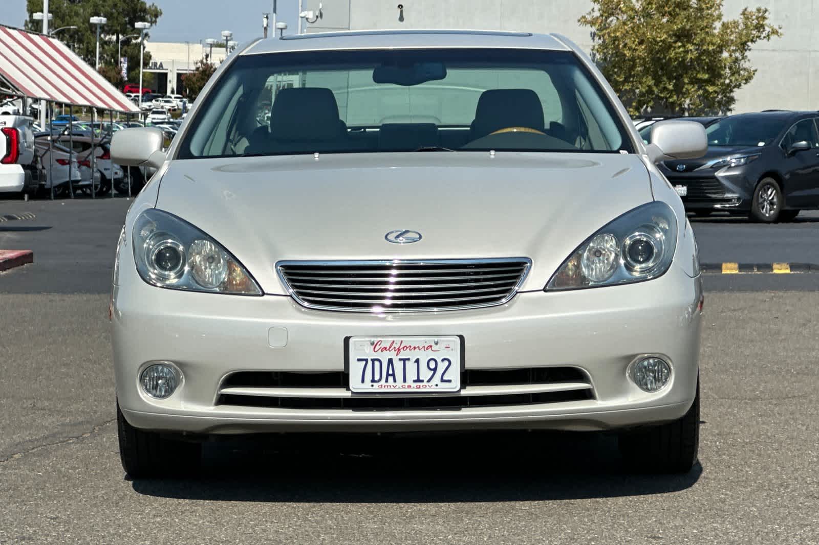 Thumbnail: 2005 Lexus ES - 10