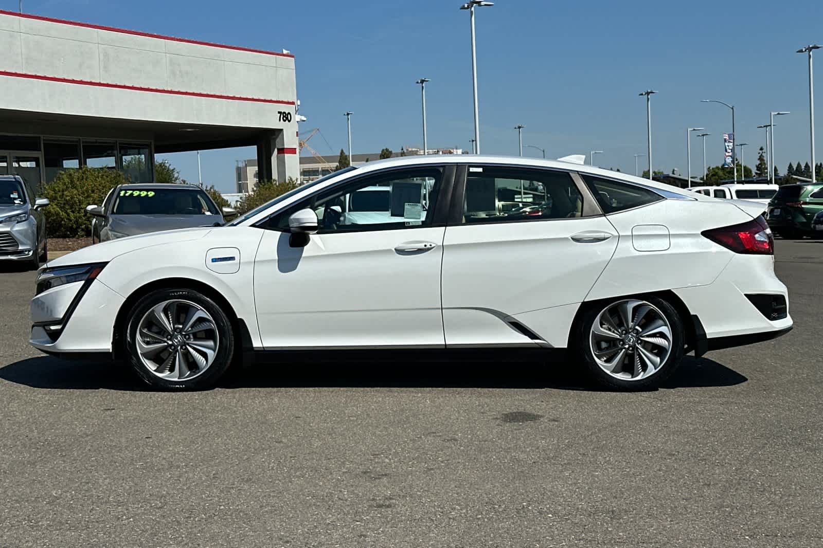2018 Honda Clarity  9