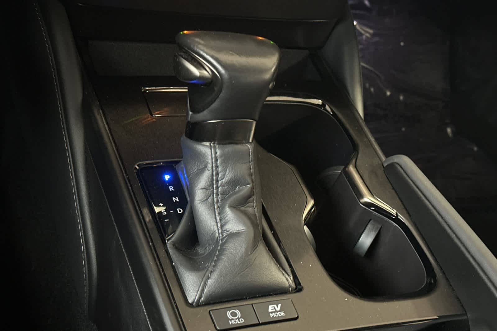 Thumbnail: 2024 Lexus ES - 22