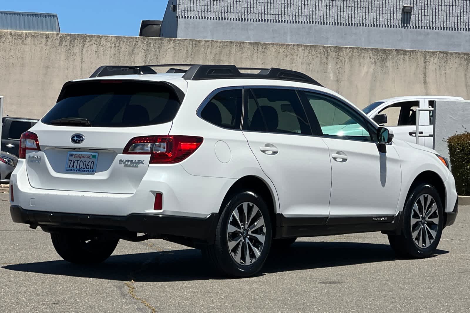 Thumbnail: 2017 Subaru Outback - 2