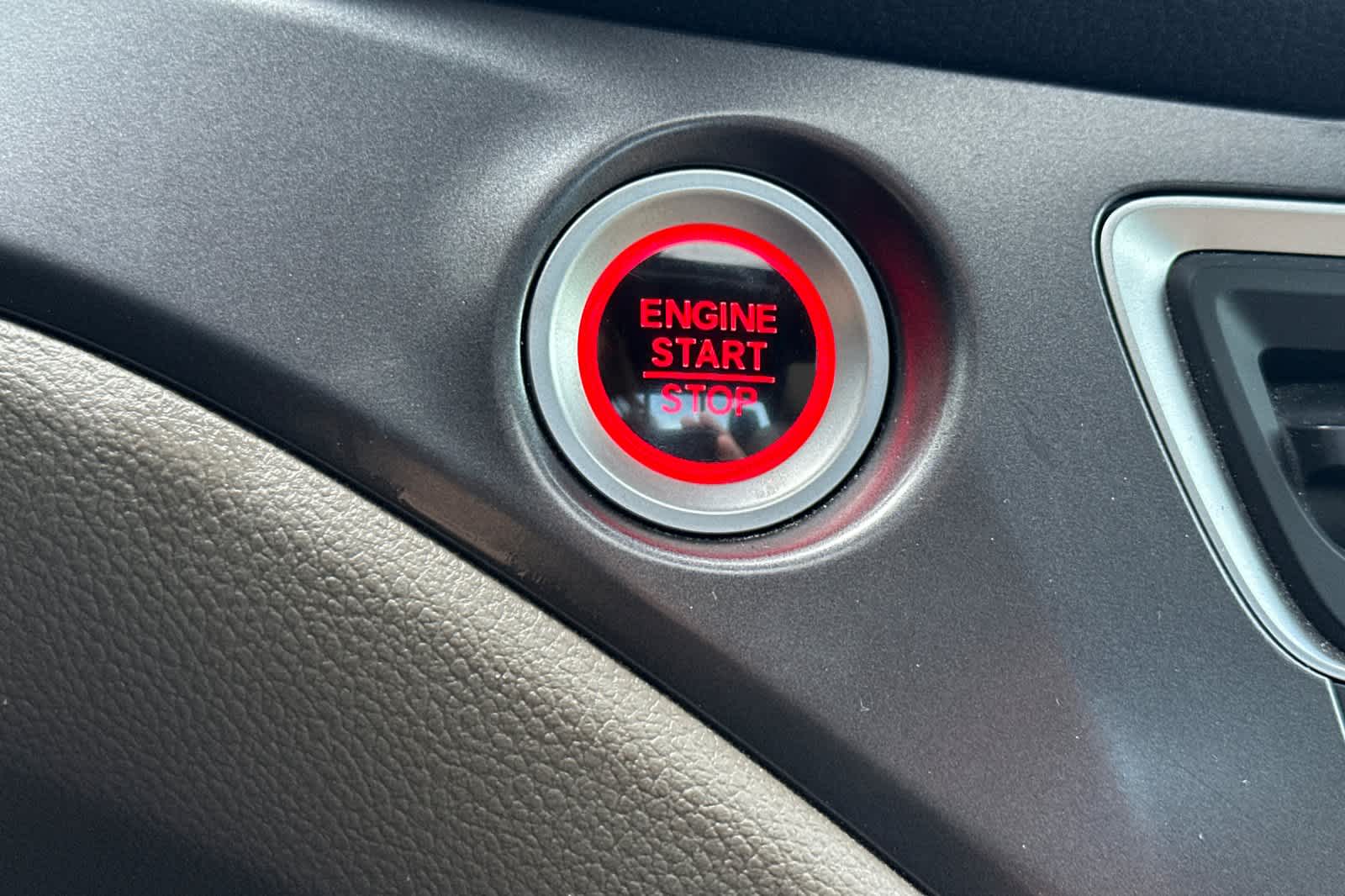 Thumbnail: 2019 Honda Ridgeline - 24