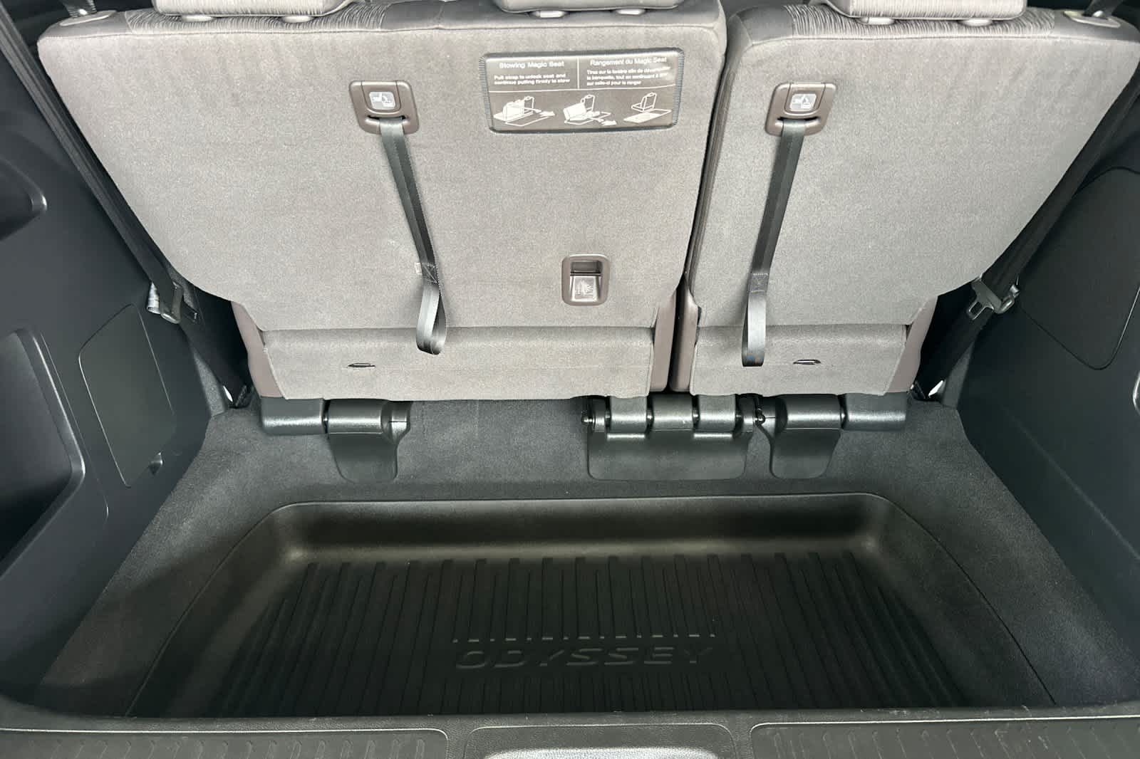 Thumbnail: 2019 Honda Odyssey - 16