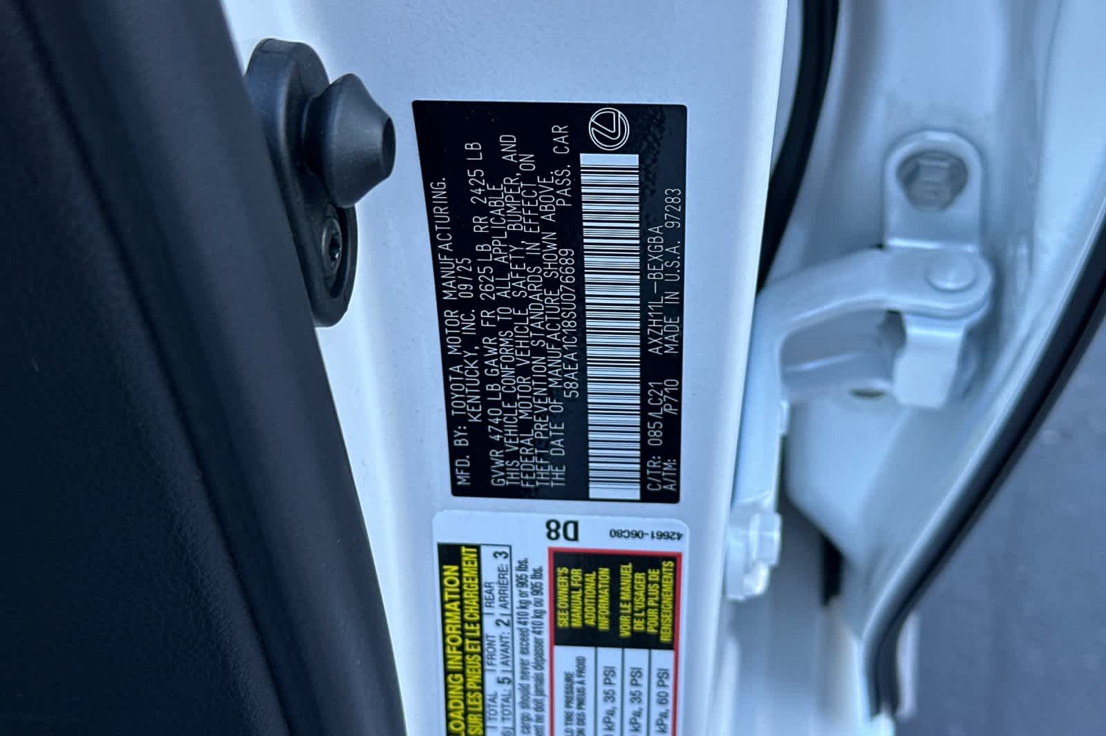 Thumbnail: 2025 Lexus ES - 33