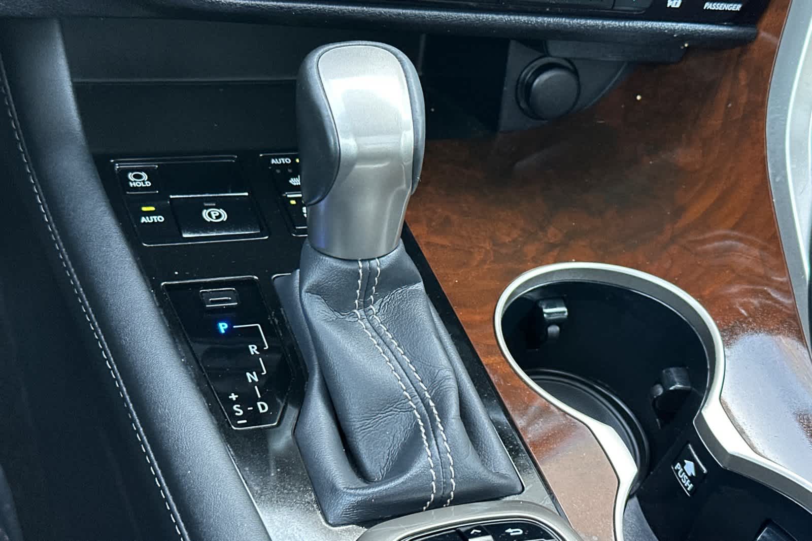 Thumbnail: 2017 Lexus RX - 24