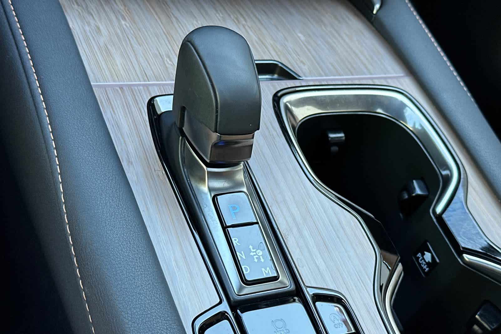 Thumbnail: 2024 Lexus RX - 23