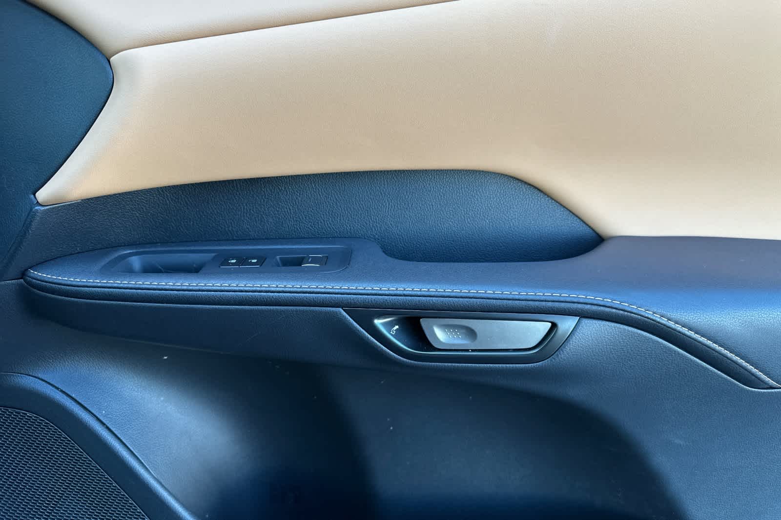 Thumbnail: 2025 Lexus RX - 19