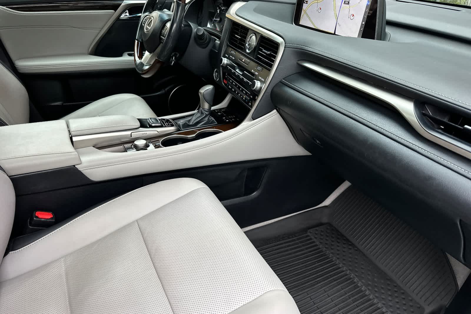 Thumbnail: 2019 Lexus RX - 17