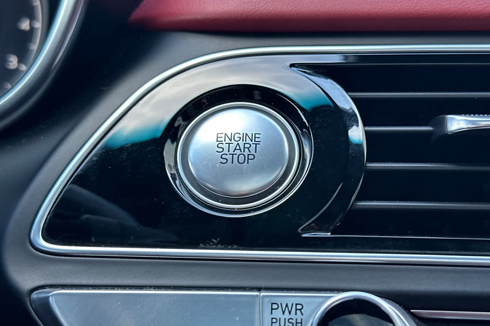 Thumbnail: 2023 Genesis G70 - 25