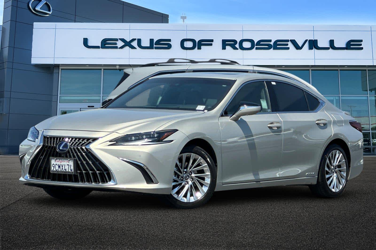 Thumbnail: 2022 Lexus ES - 1