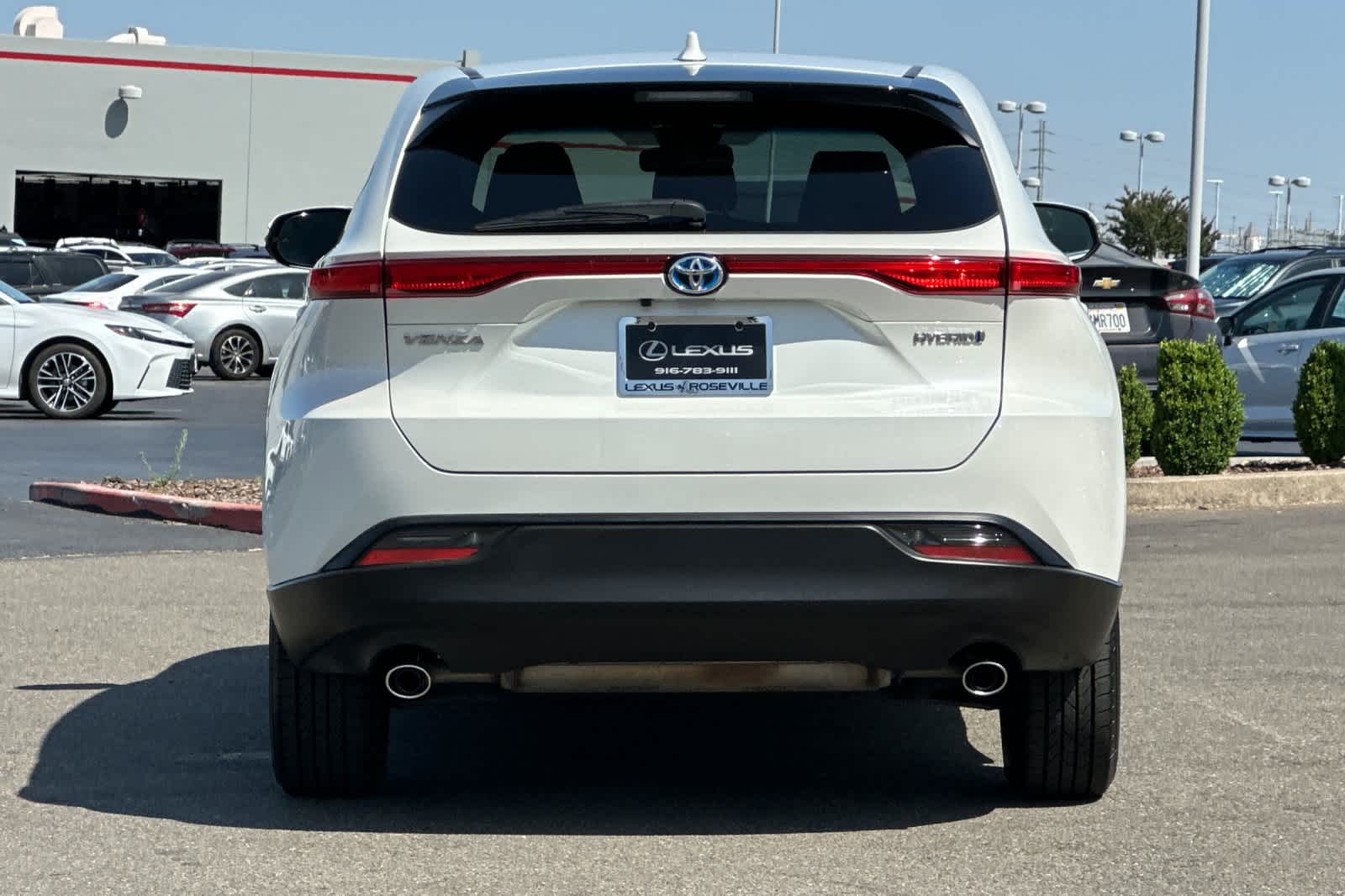 Thumbnail: 2021 Toyota Venza - 8