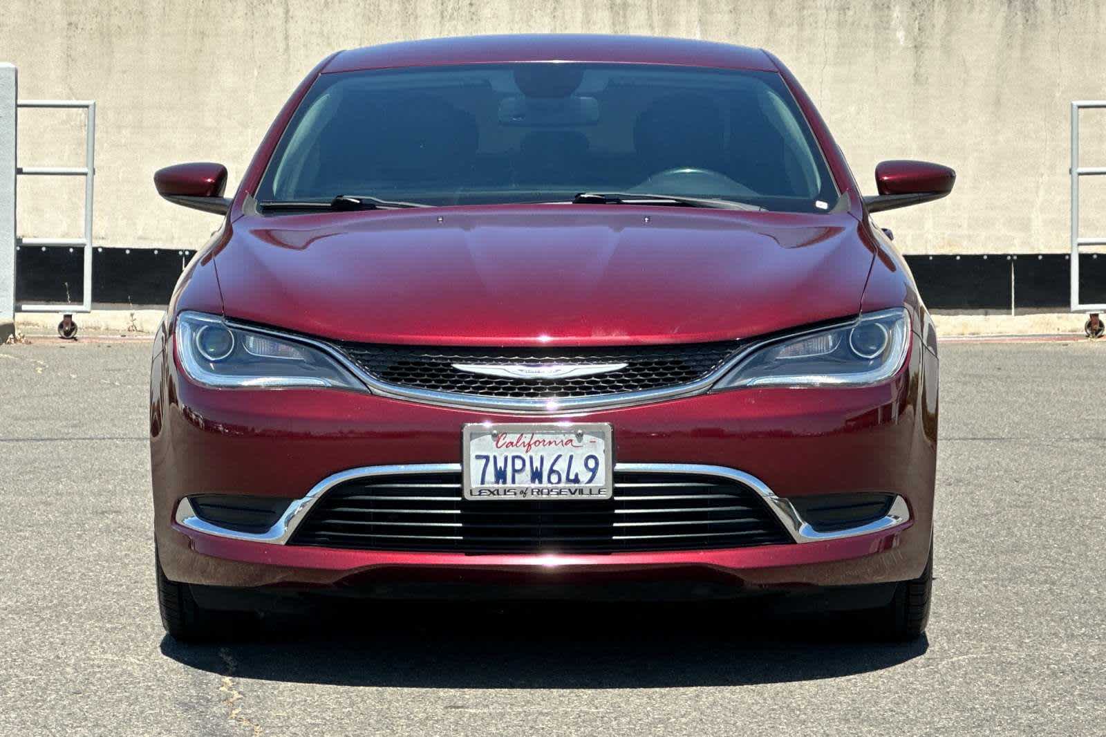 2017 Chrysler 200 Limited 10