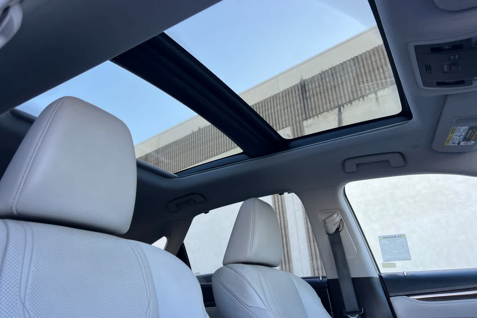 Thumbnail: 2019 Lexus RX - 18