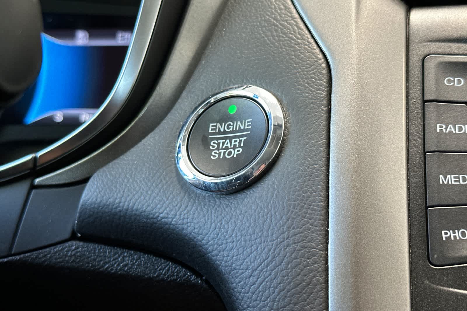 2018 Ford Fusion S 22