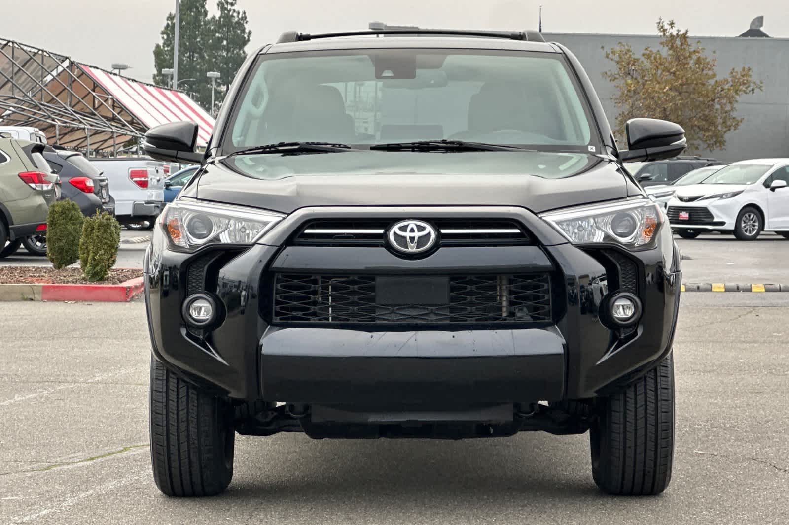 Thumbnail: 2021 Toyota 4Runner - 10