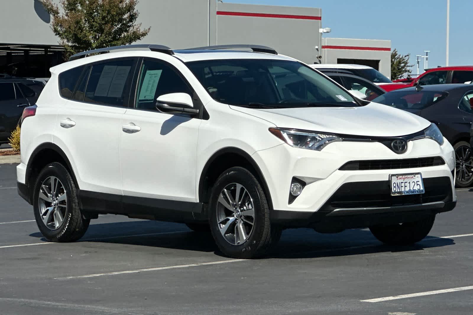 Thumbnail: 2018 Toyota RAV4 - 5