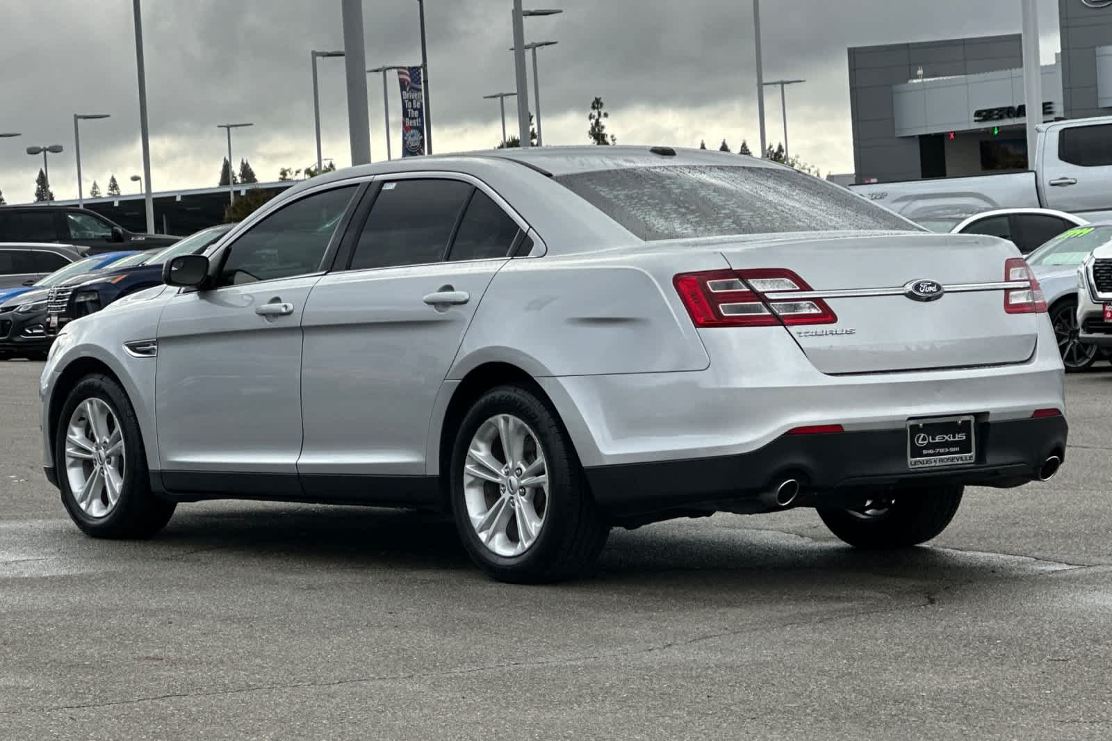 Thumbnail: 2018 Ford Taurus - 7