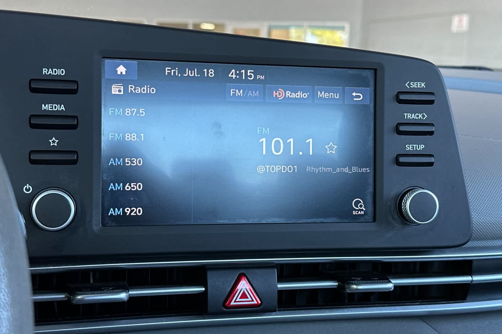 Thumbnail: 2021 Hyundai Elantra - 18
