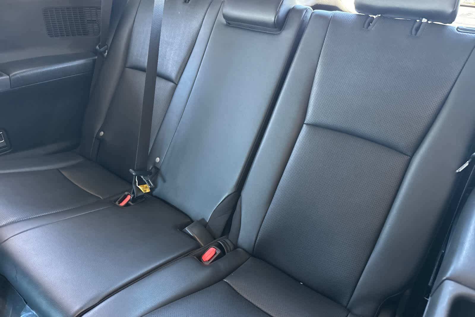 Thumbnail: 2025 Toyota Grand Highlander - 16