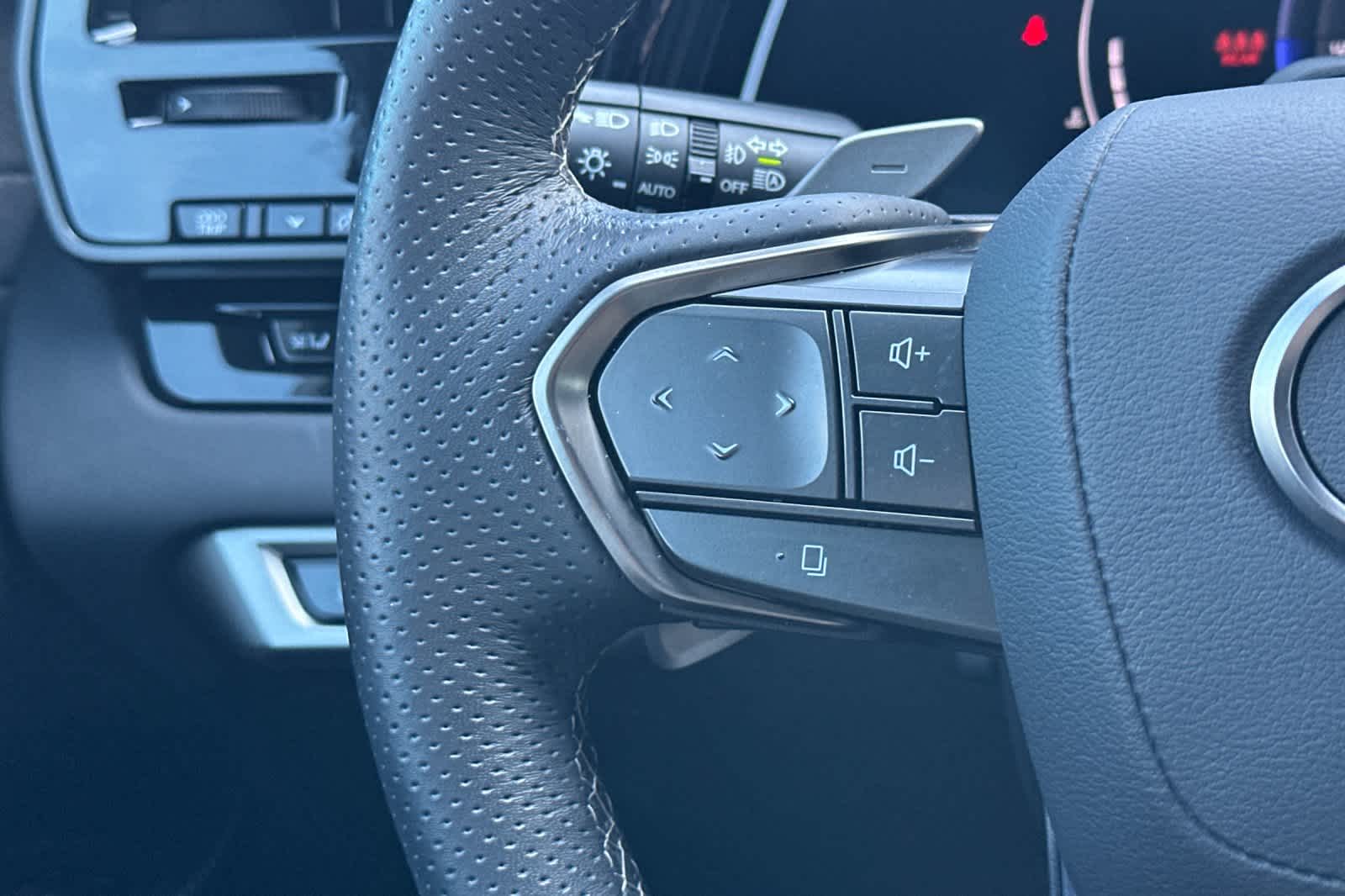 Thumbnail: 2024 Lexus RX - 28