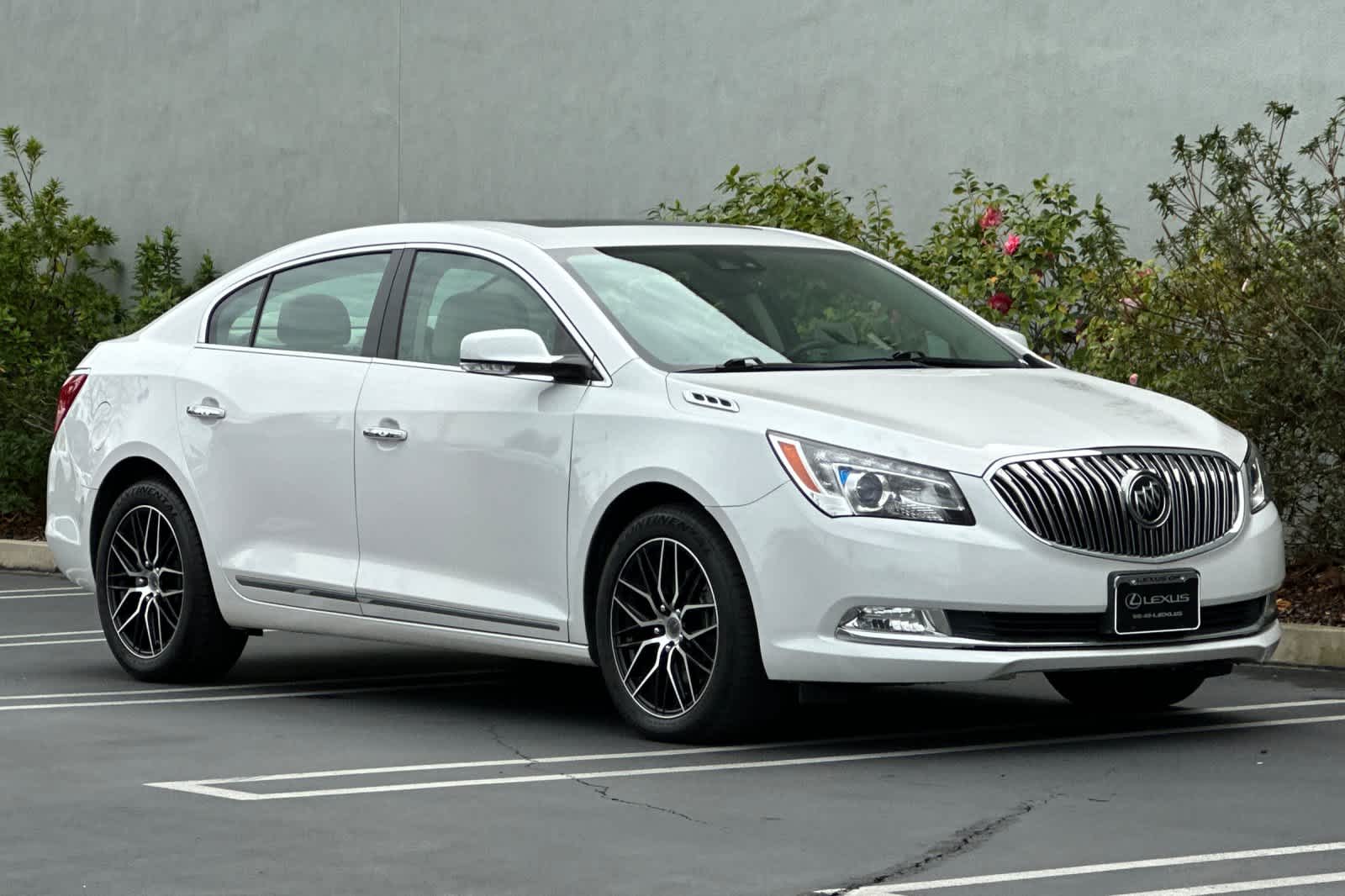 Thumbnail: 2015 Buick LaCrosse - 5
