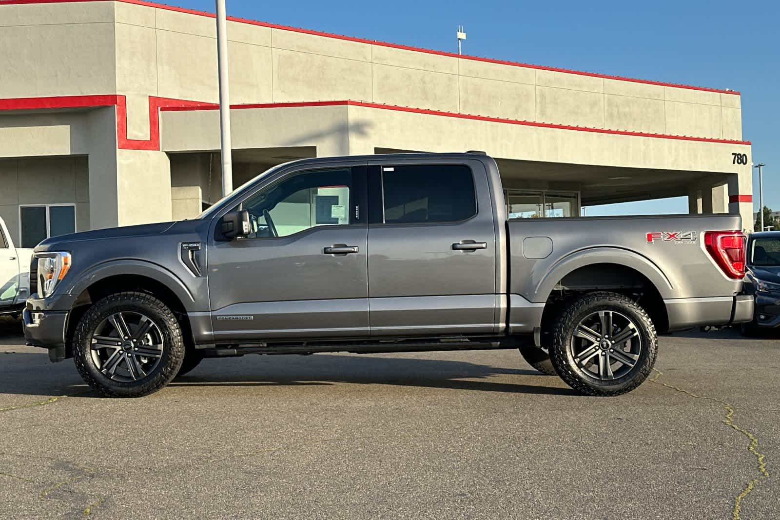 Thumbnail: 2022 Ford F-150 - 9